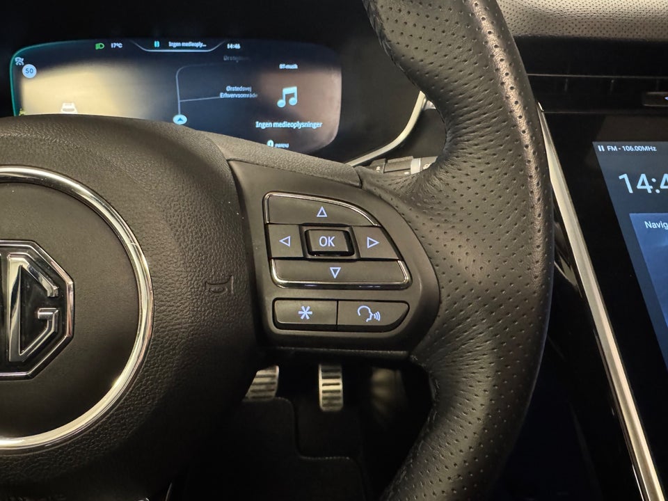 MG Marvel R Luxury 5d