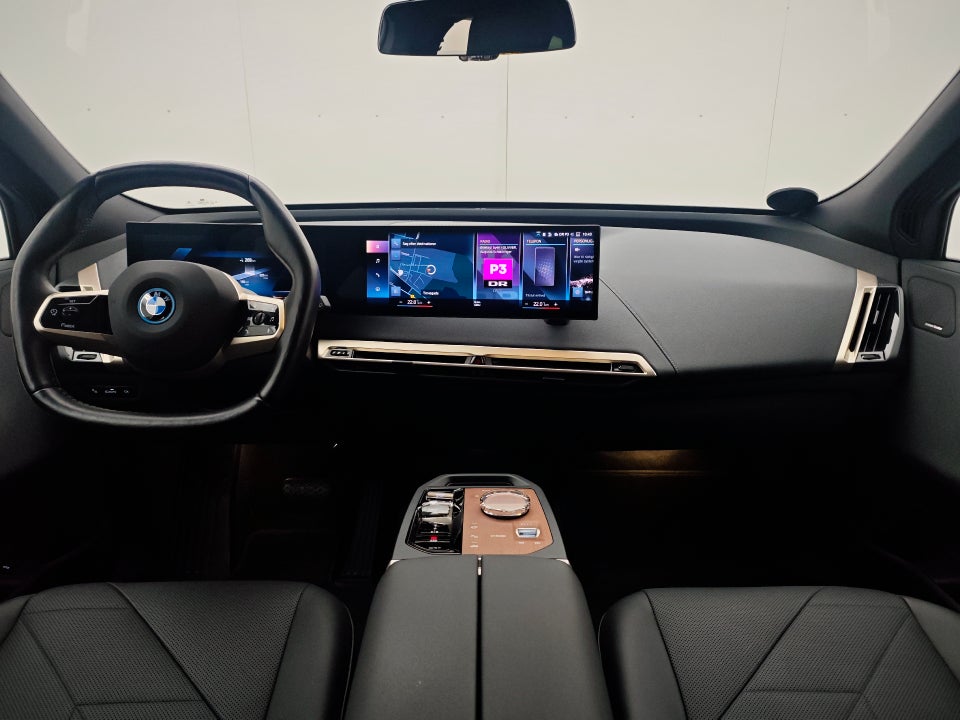 BMW iX xDrive50 Fully Charged 5d