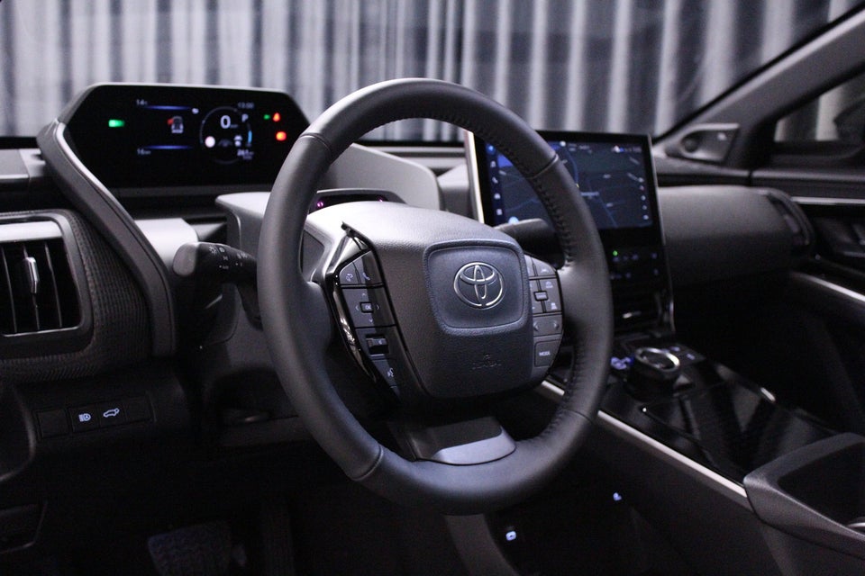 Toyota bZ4X Executive Premium 5d