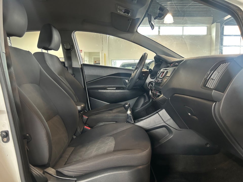 Kia Rio 1,2 CVVT Active 5d