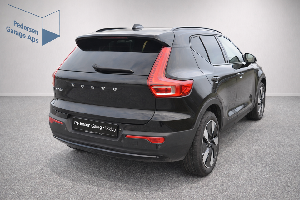 Volvo XC40 ReCharge Extended Range Plus 5d