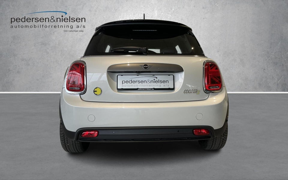 MINI Cooper SE Trim L 3d
