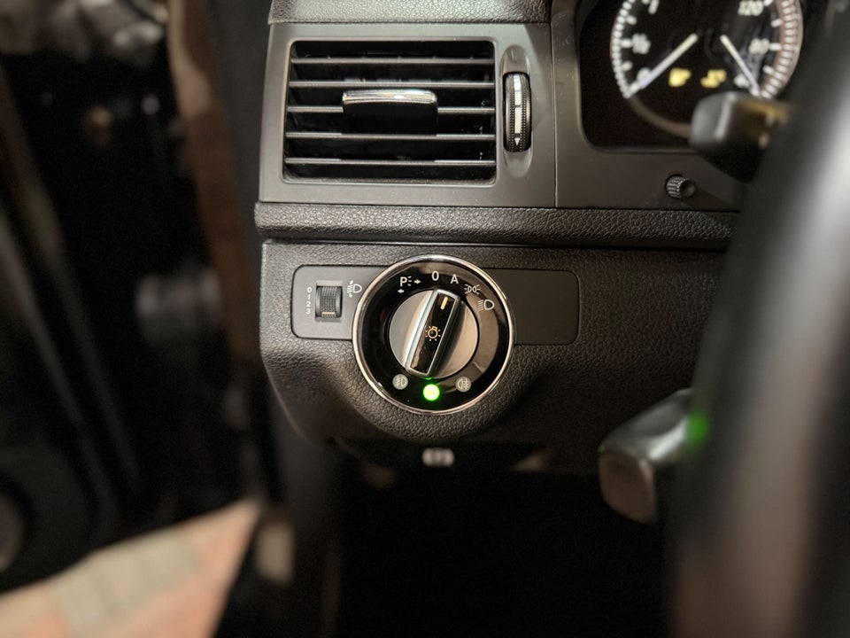 Mercedes C230 2,5 V6 Avantgarde aut. 4d