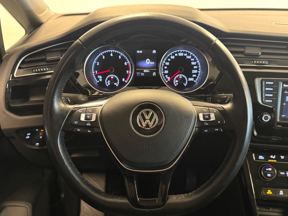 VW Touran 1,4 TSi 150 Highline 7prs 5d