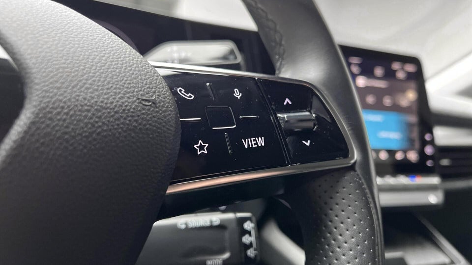 Renault Megane E-Tech 40 Equilibre 5d