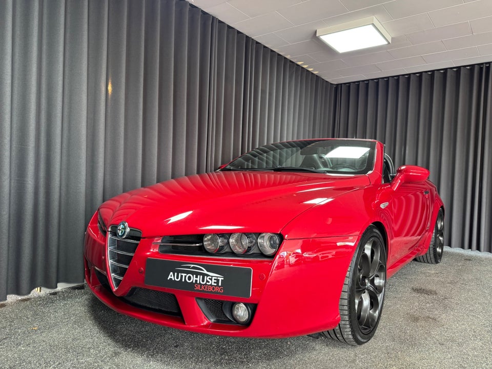 Alfa Romeo Spider 1,7 TBi 2d