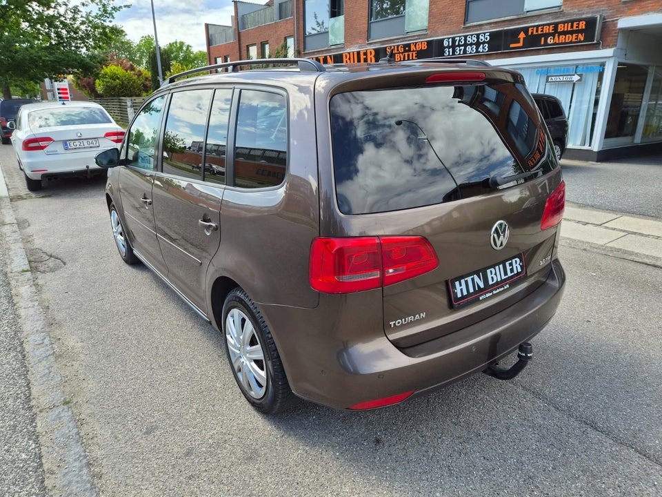 VW Touran 2,0 TDi 140 Comfortline DSG 7prs 5d