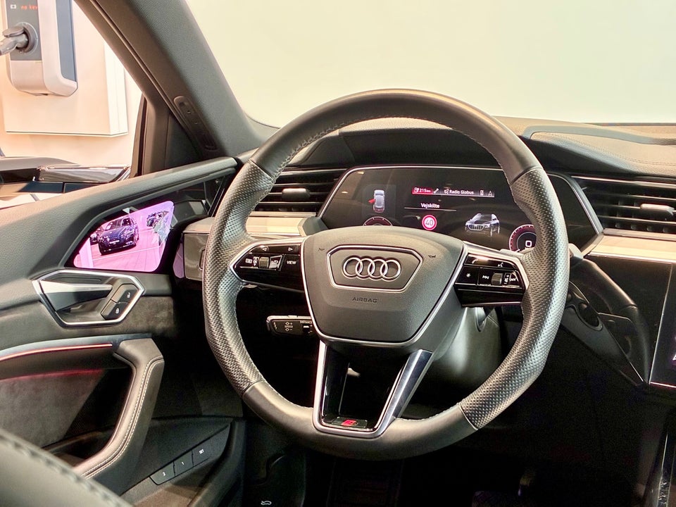 Audi e-tron 55 S-line Sportback quattro 5d