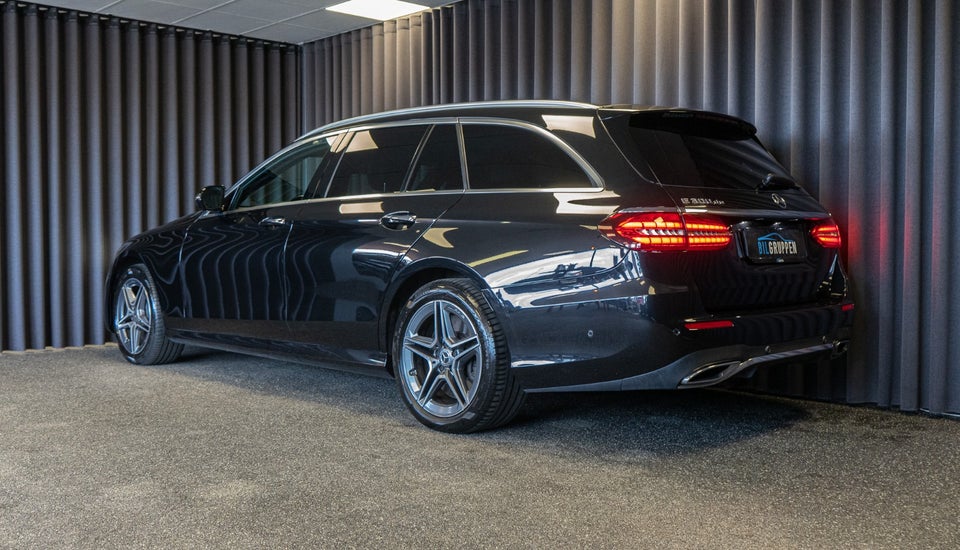Mercedes E300 de 2,0 AMG Line stc. aut. 5d