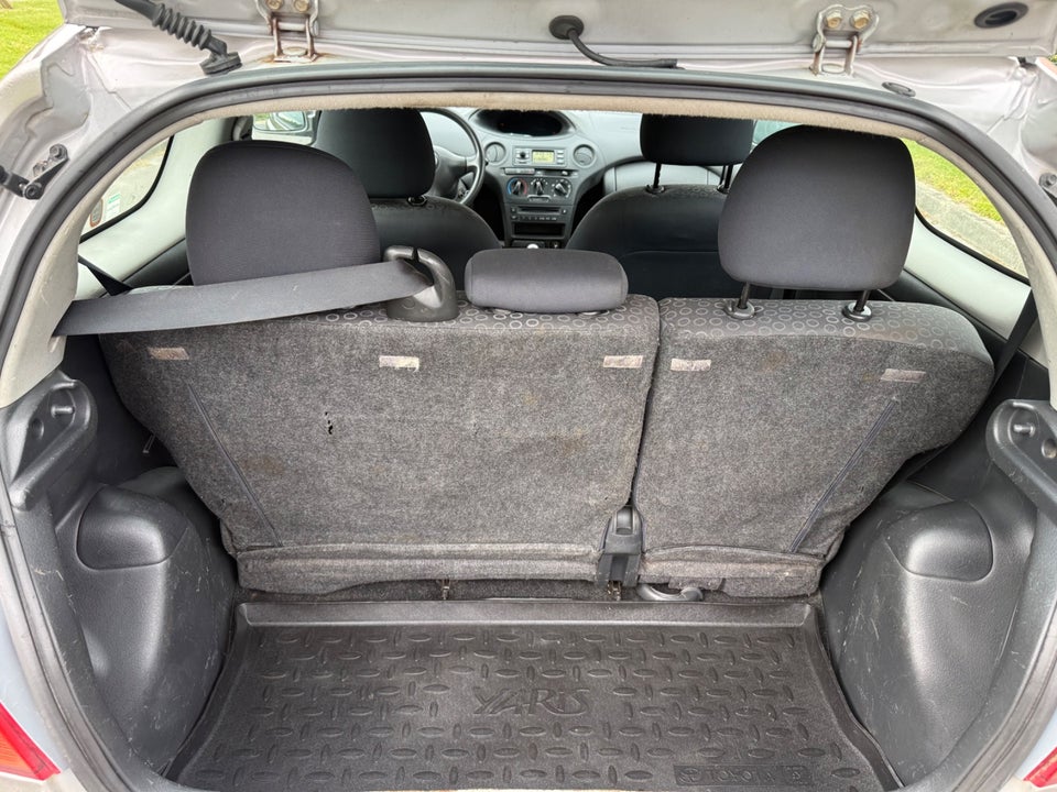 Toyota Yaris 1,0 Luna 3d