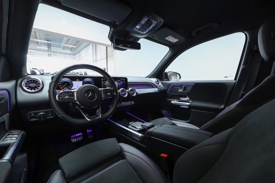 Mercedes EQB300 AMG Line 4Matic 5d