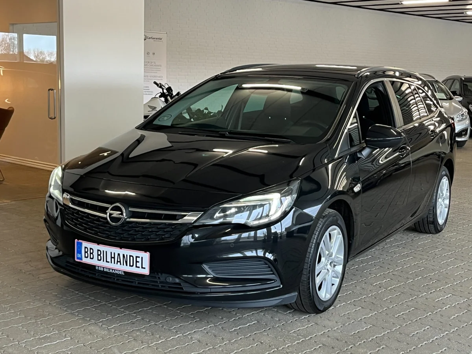Opel Astra 1,6 CDTi 136 Enjoy Sports Tourer 5d