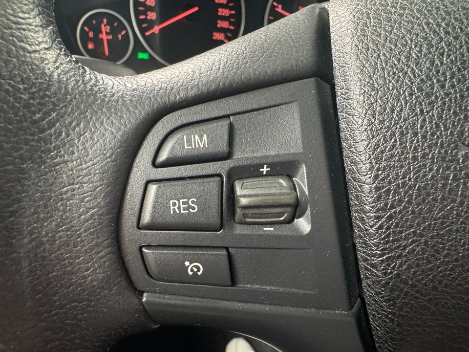 BMW 320d 2,0 Touring 5d