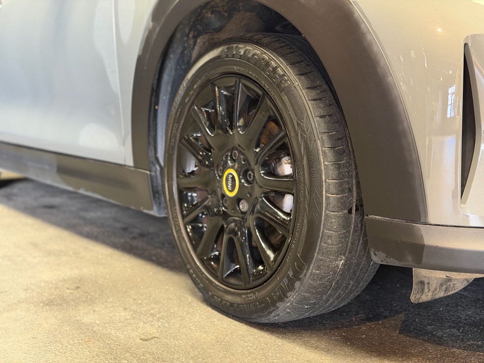 MINI Cooper SE Camden Edition 3d