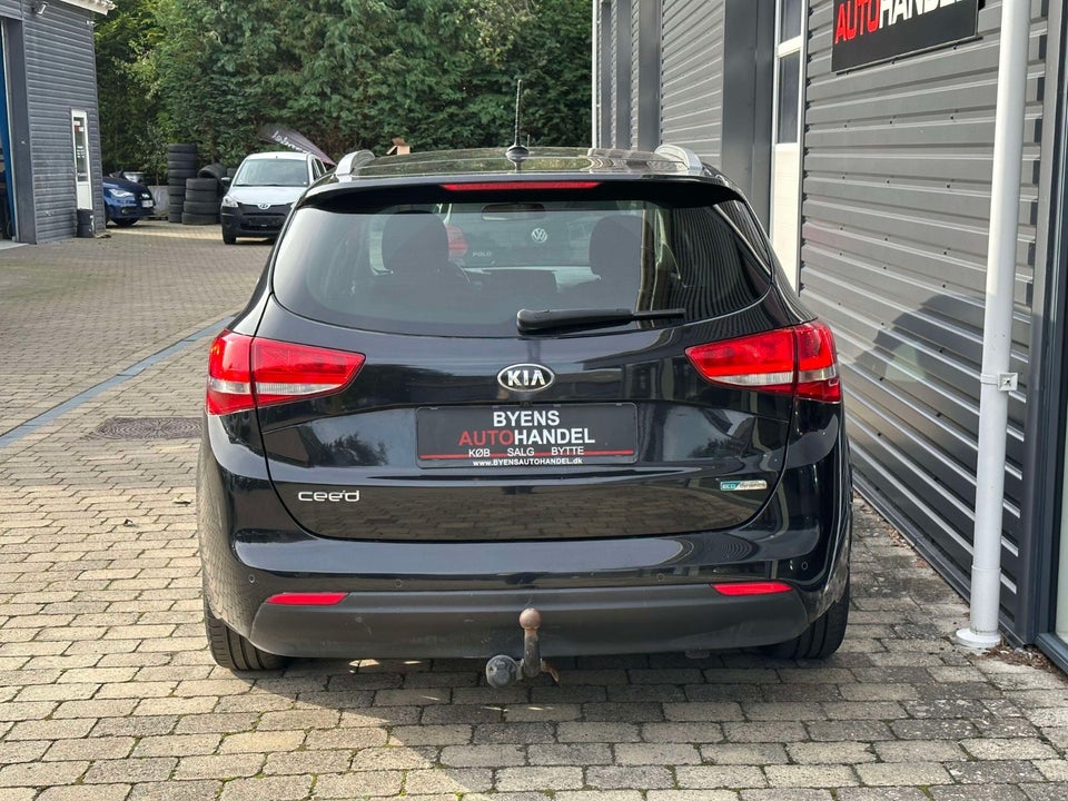 Kia Ceed 1,6 CRDi 136 Premium SW 5d