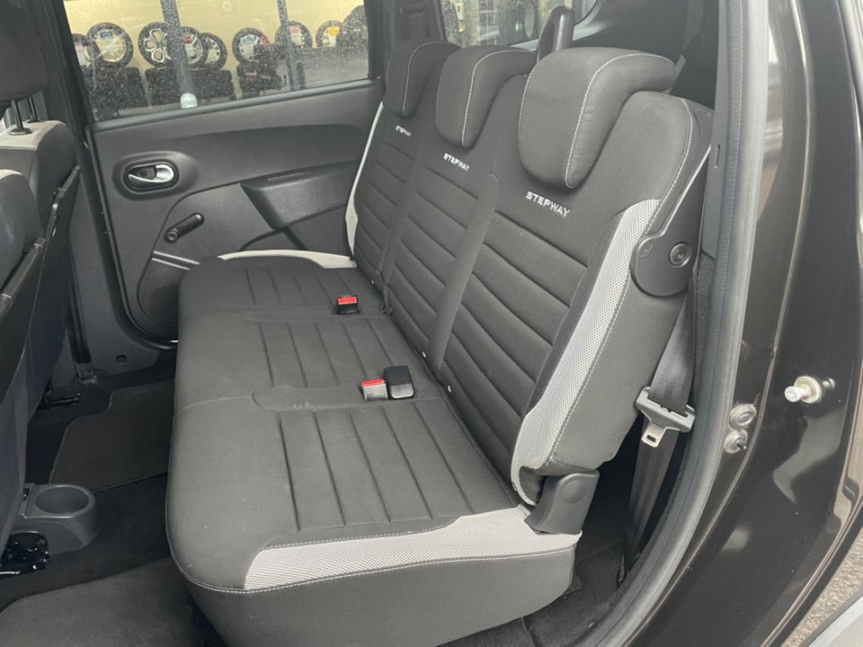 Dacia Lodgy Stepway 1,3 TCe 130 7prs 5d