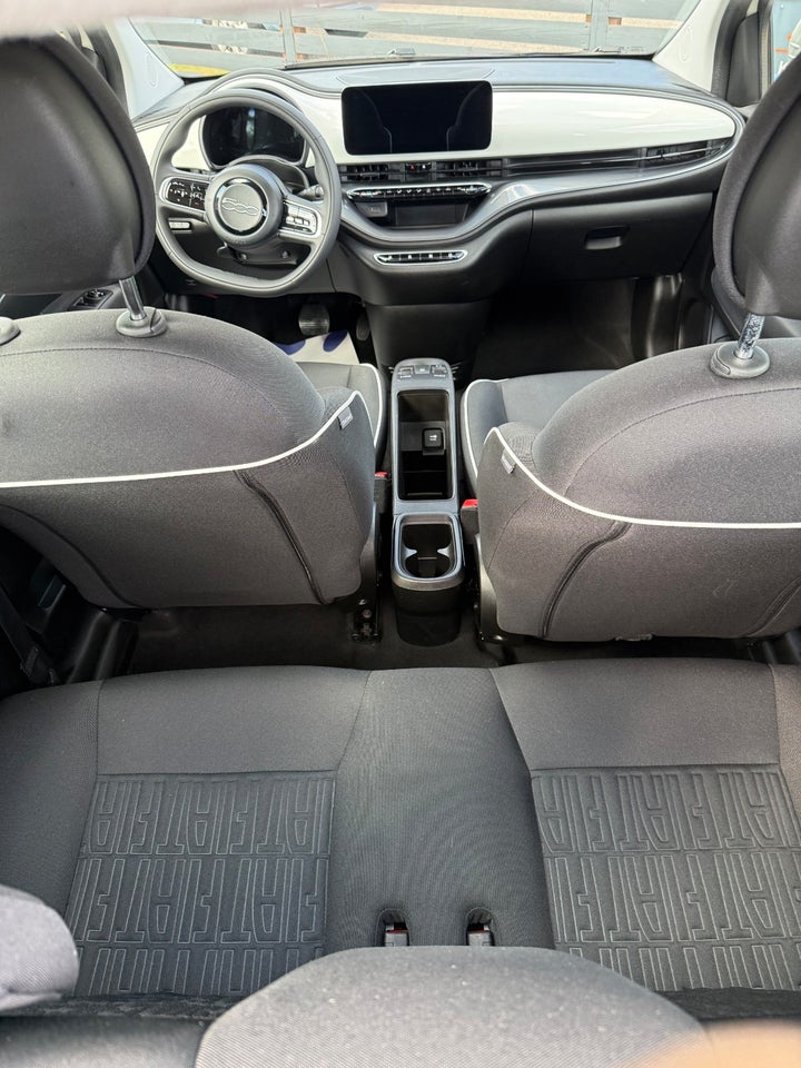 Fiat 500e 42 Icon 3d