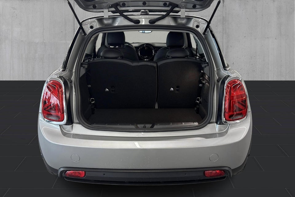 MINI Cooper SE Classic Trim 3d