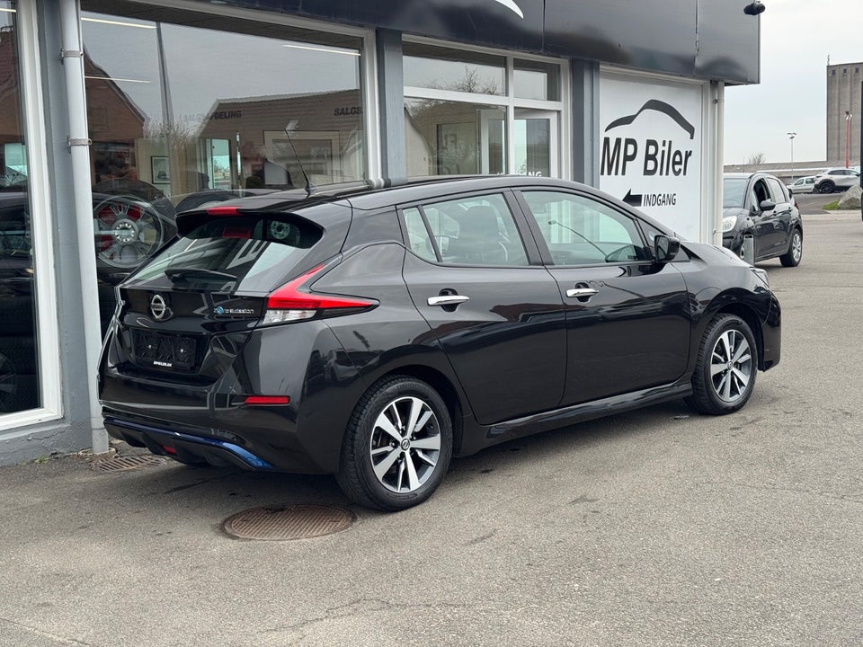 Nissan Leaf 40 Acenta 5d
