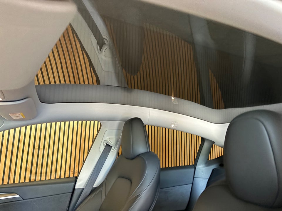 Tesla Model Y RWD 5d