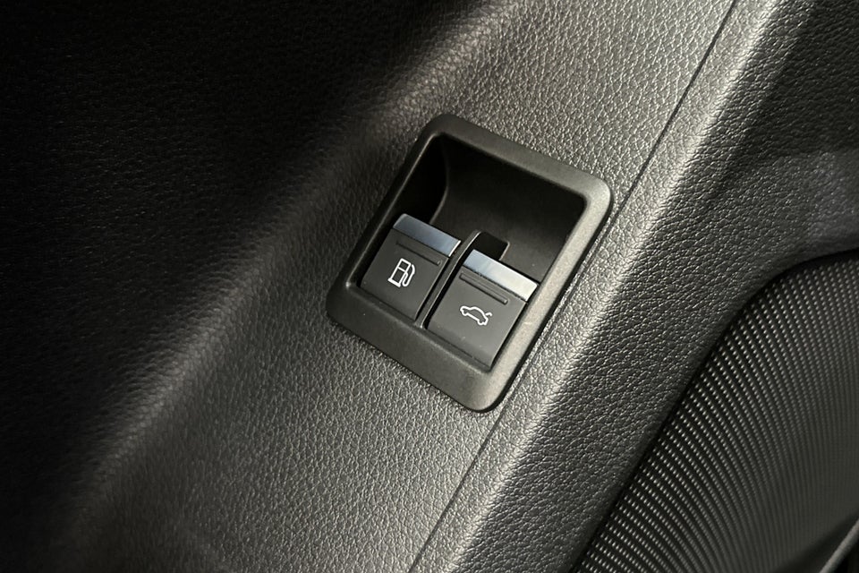 Audi Q3 45 TFSi e Attitude plus S-tr. 5d
