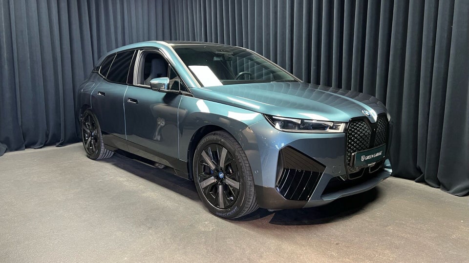 BMW iX xDrive40 Sport 5d