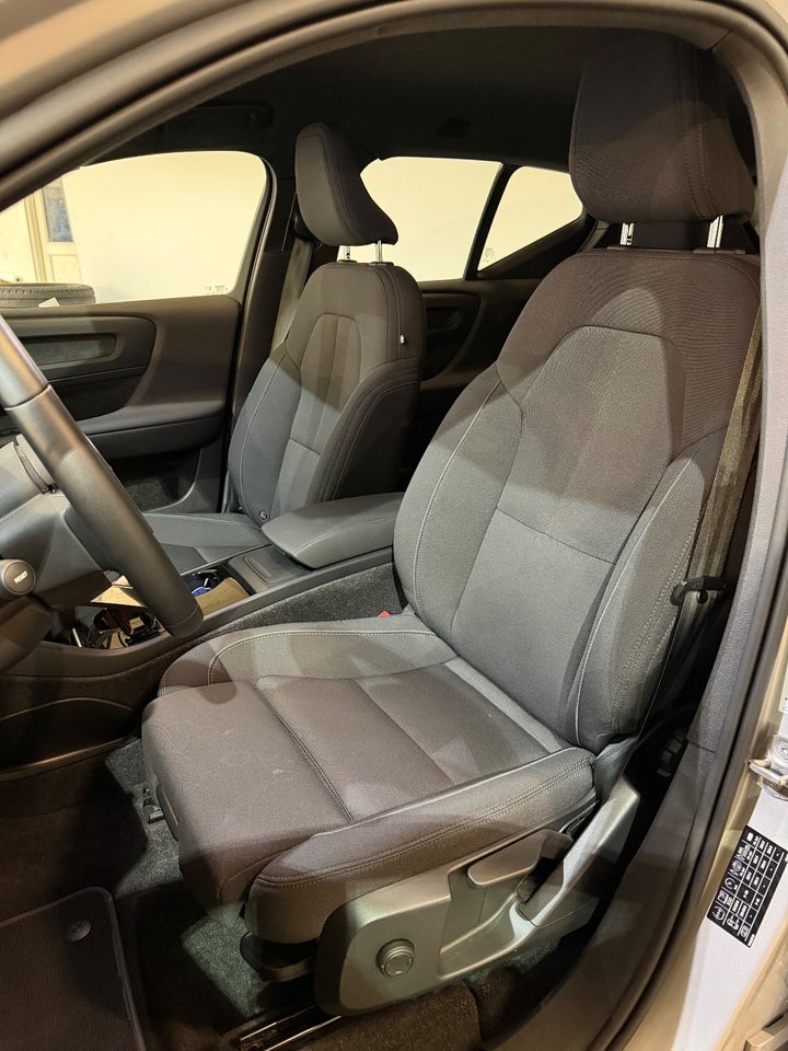 Volvo XC40 ReCharge Twin Plus 5d