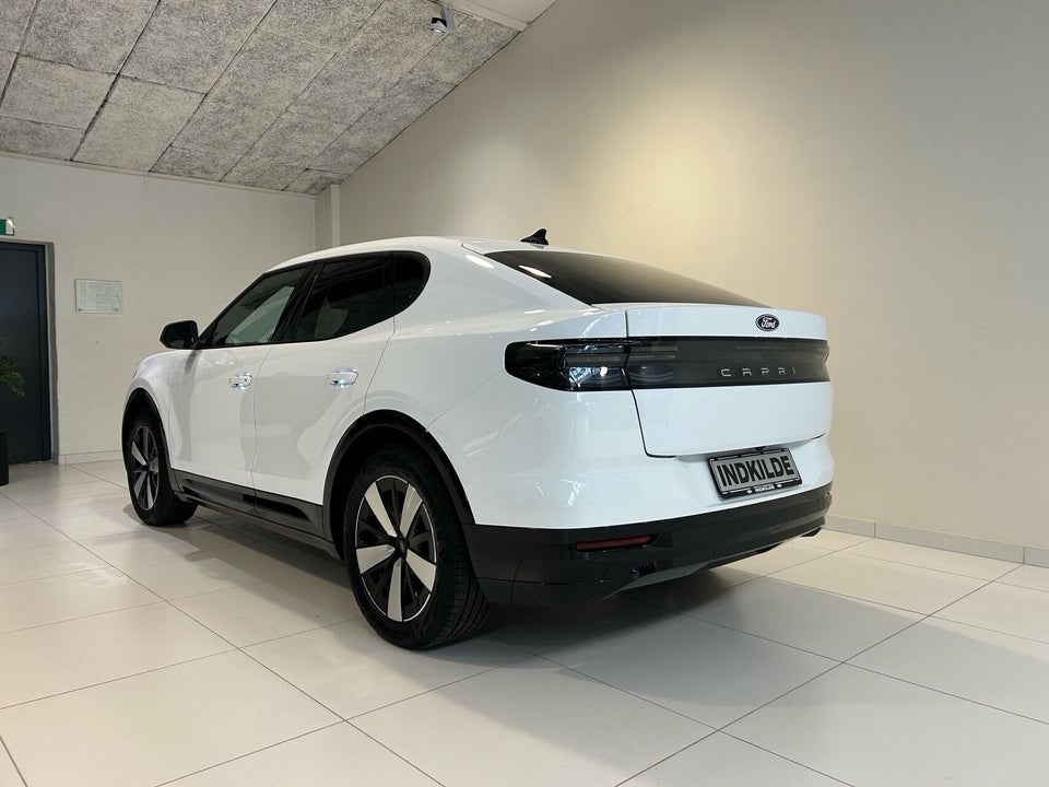 Ford Capri 77 Select Extended Range 5d