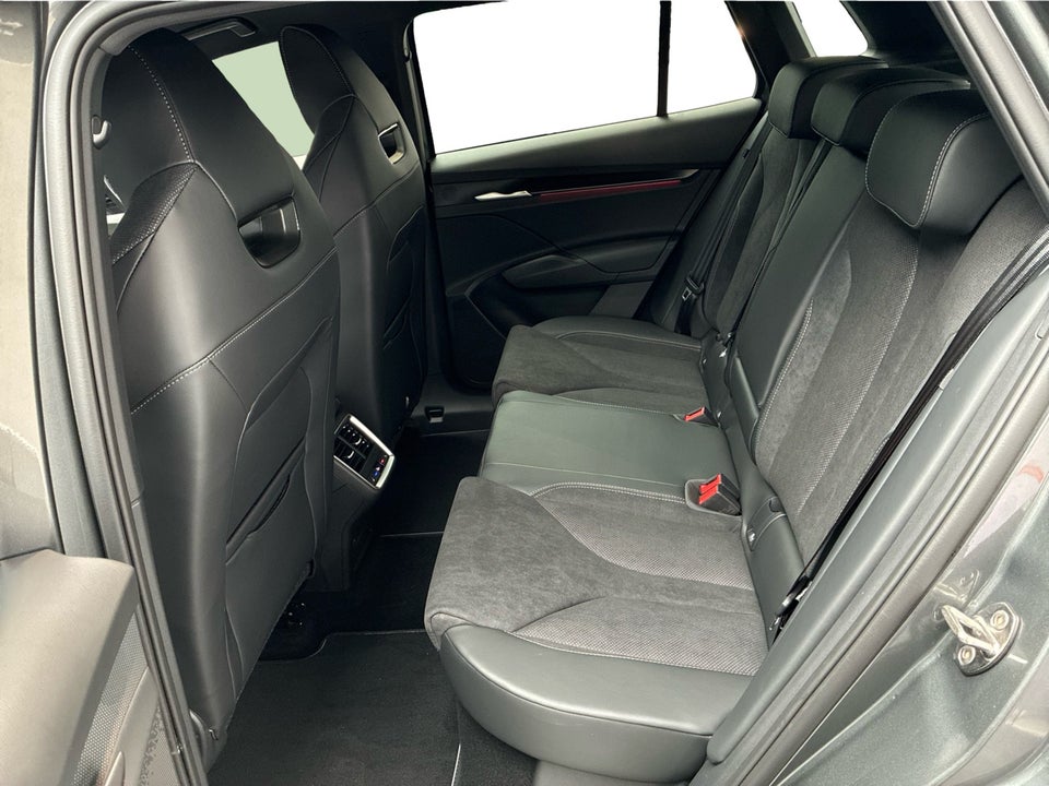 Skoda Elroq 85 iV Sportline 5d