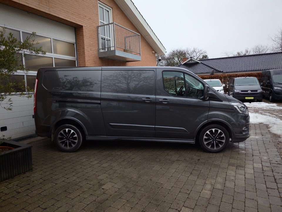 Ford Transit Custom 320L 2,0 TDCi 185 Sport aut.