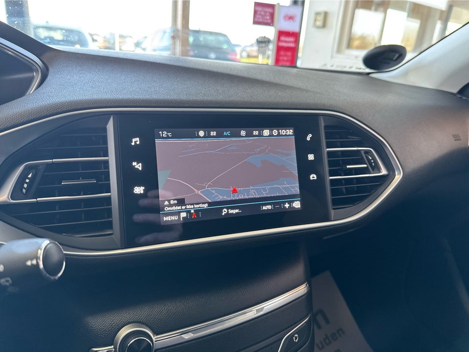 Peugeot 308 1,5 BlueHDi 130 Allure Grand SW 5d