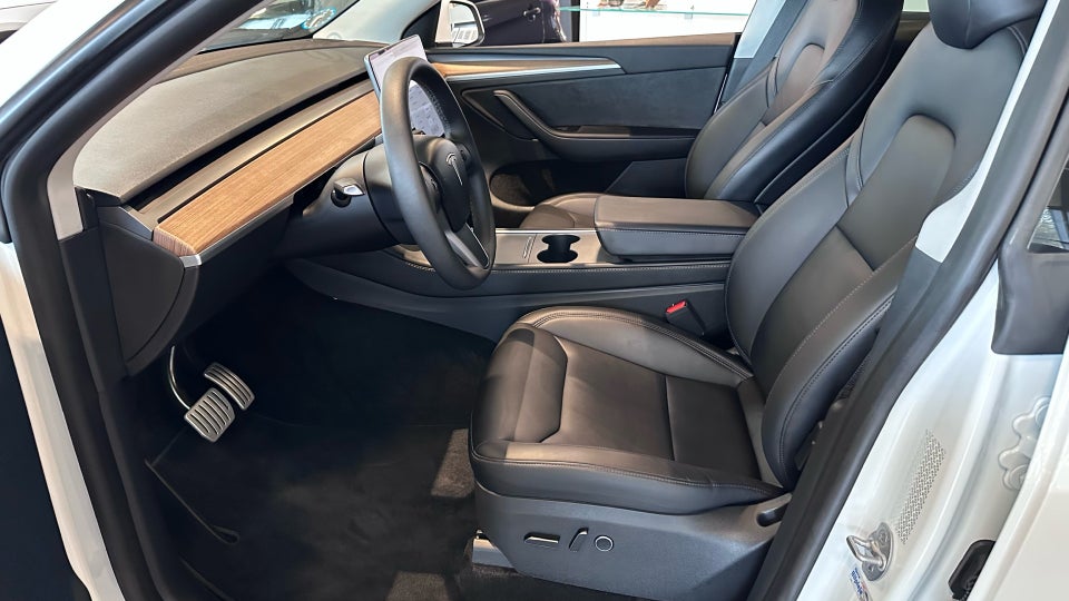 Tesla Model Y Performance AWD 5d