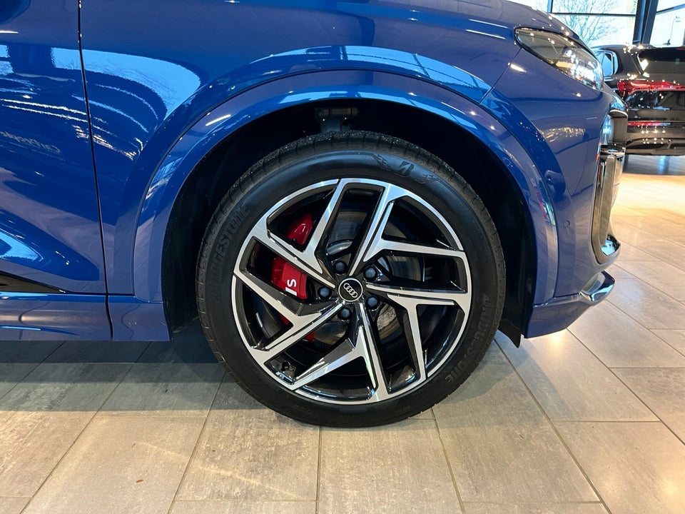 Audi SQ6 e-tron quattro Van 5d