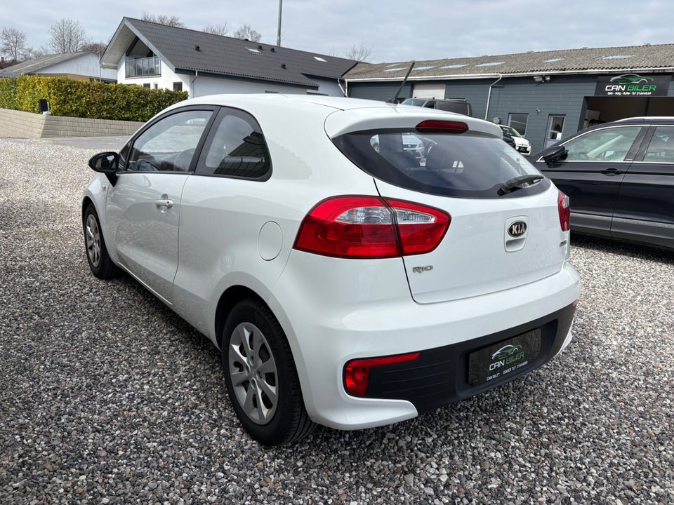 Kia Rio 1,2 CVVT Base 3d