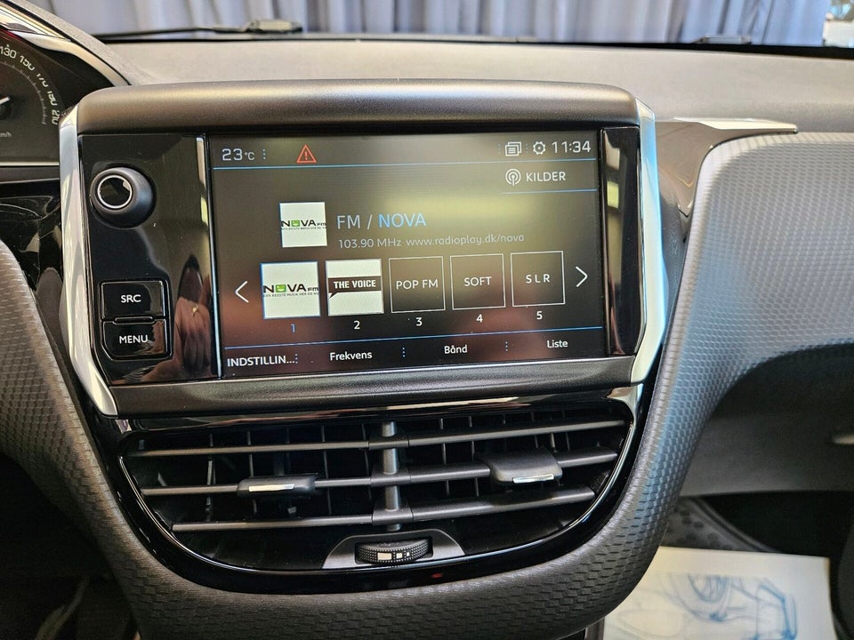 Peugeot 208 1,5 BlueHDi 100 Prestige Sky 5d