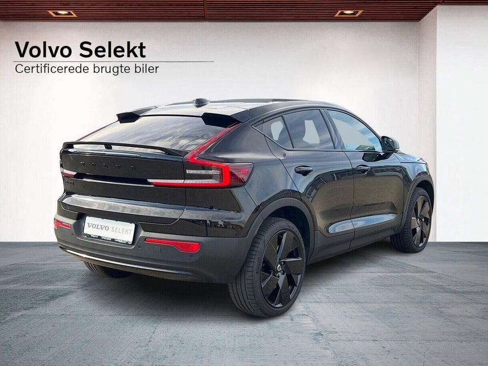 Volvo EC40 Extended Range Black Edition 5d