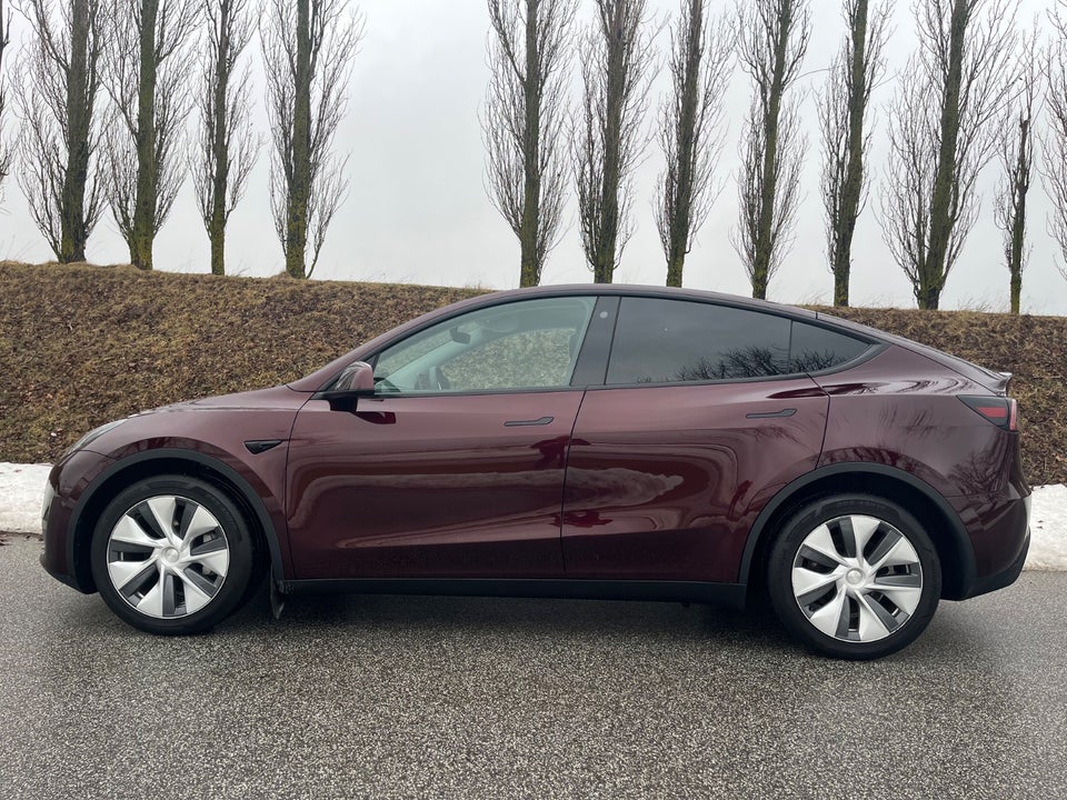 Tesla Model Y Long Range AWD 5d