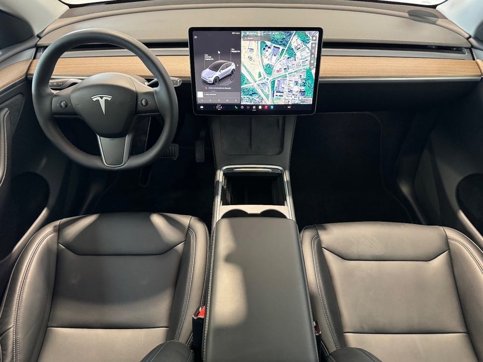 Tesla Model Y Long Range AWD 5d
