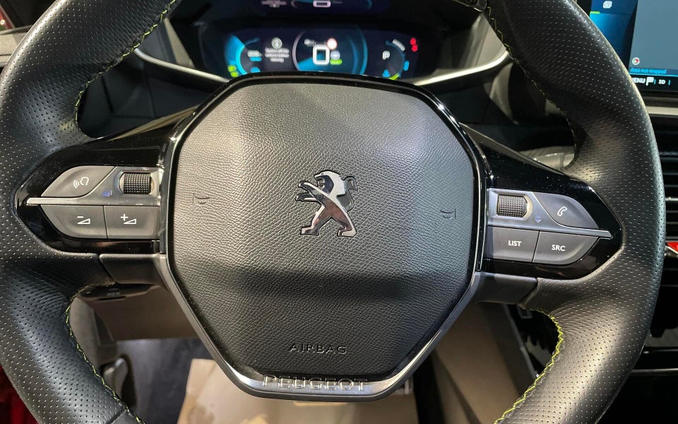 Peugeot e-208 50 GT Sky 5d