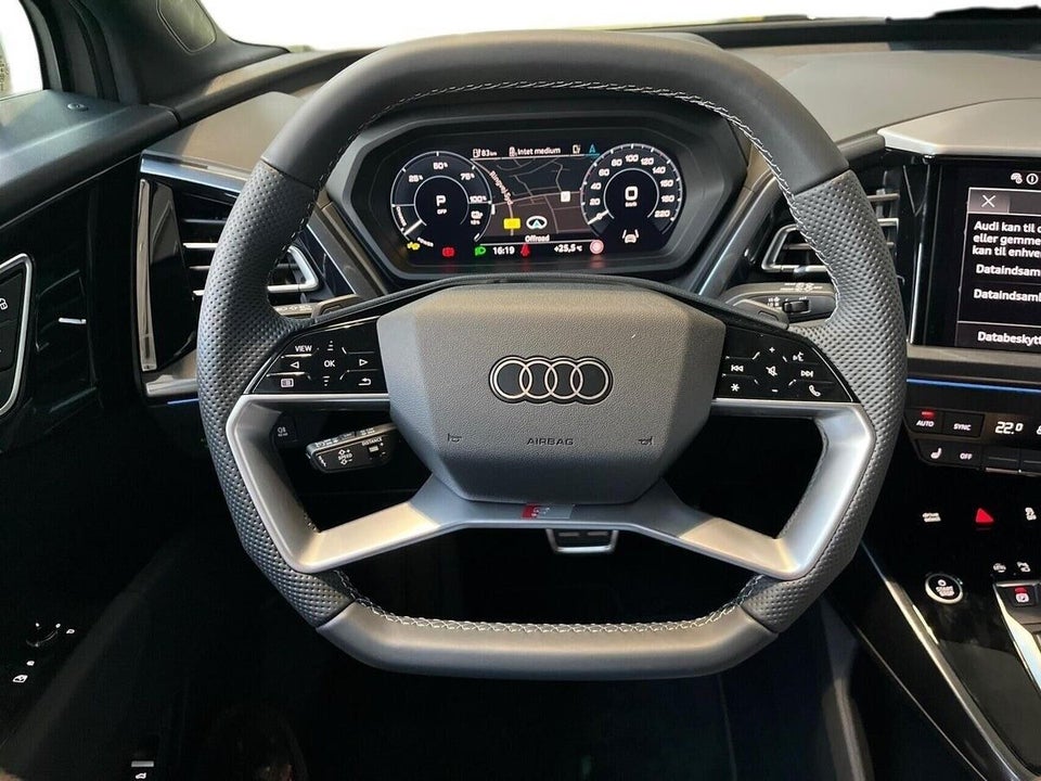 Audi Q4 e-tron 45 S-line Edition quattro 5d