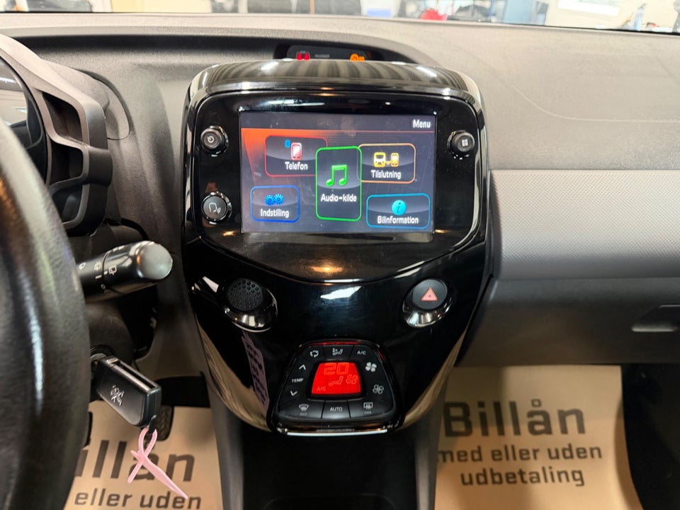 Peugeot 108 1,0 e-VTi 72 Allure+ 5d