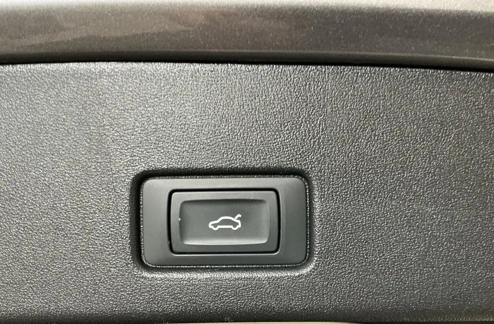 Audi Q4 e-tron 45 S-line 5d