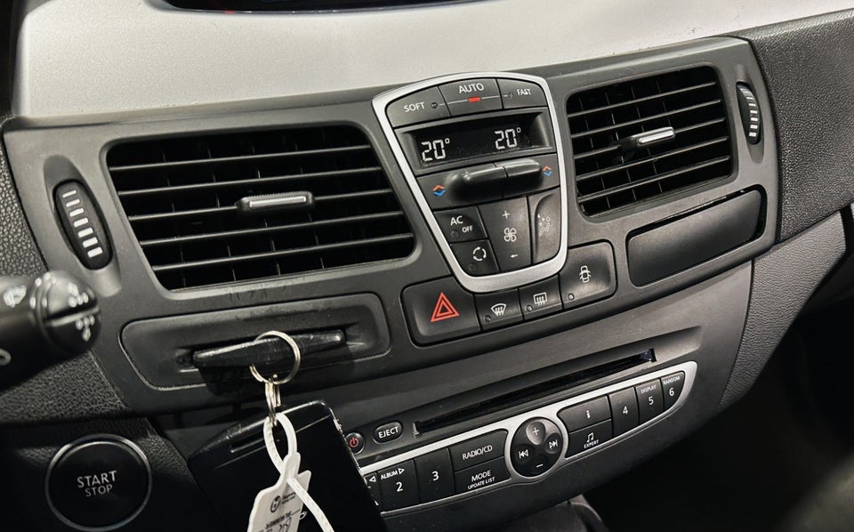 Renault Laguna III 2,0 Authentique Sport Tourer 5d