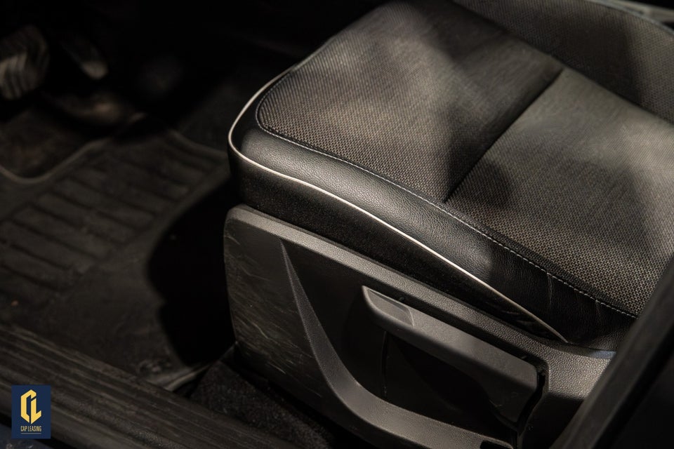 Renault Captur 1,6 E-Tech Intens 5d