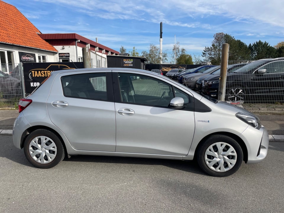 Toyota Yaris 1,5 Hybrid H2 Limited e-CVT 5d