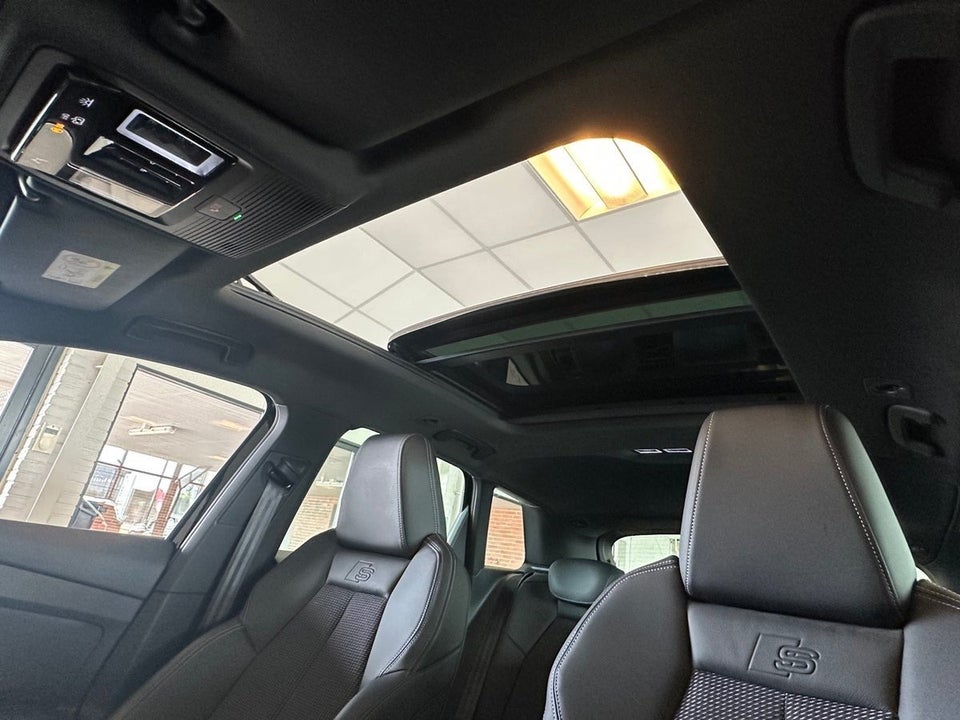 Audi Q4 e-tron 40 S-line 5d