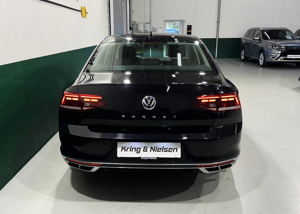 VW Passat 2,0 TDi 150 R-line DSG 4d
