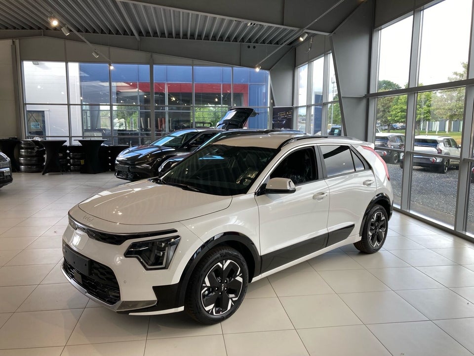 Kia Niro 64 EV Prestige 5d