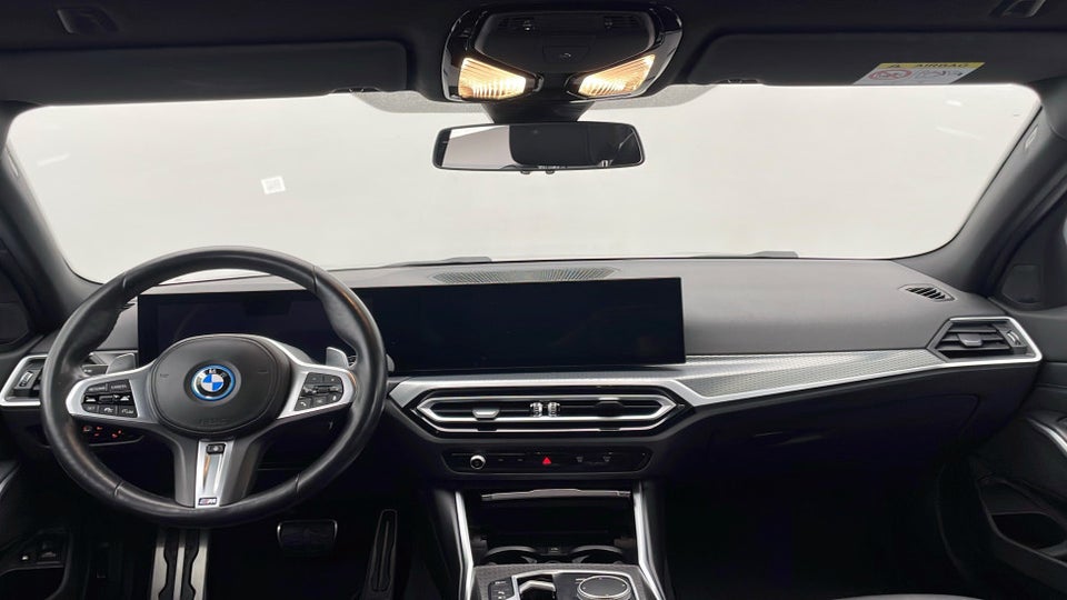 BMW 330e 2,0 Touring M-Sport aut. 5d