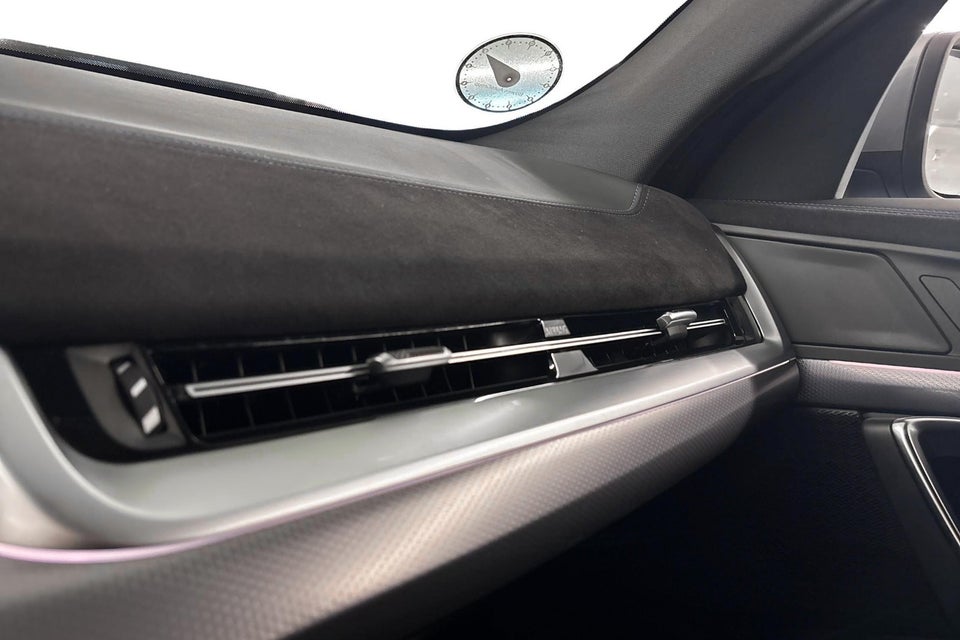 BMW iX2 eDrive20 M-Sport 5d